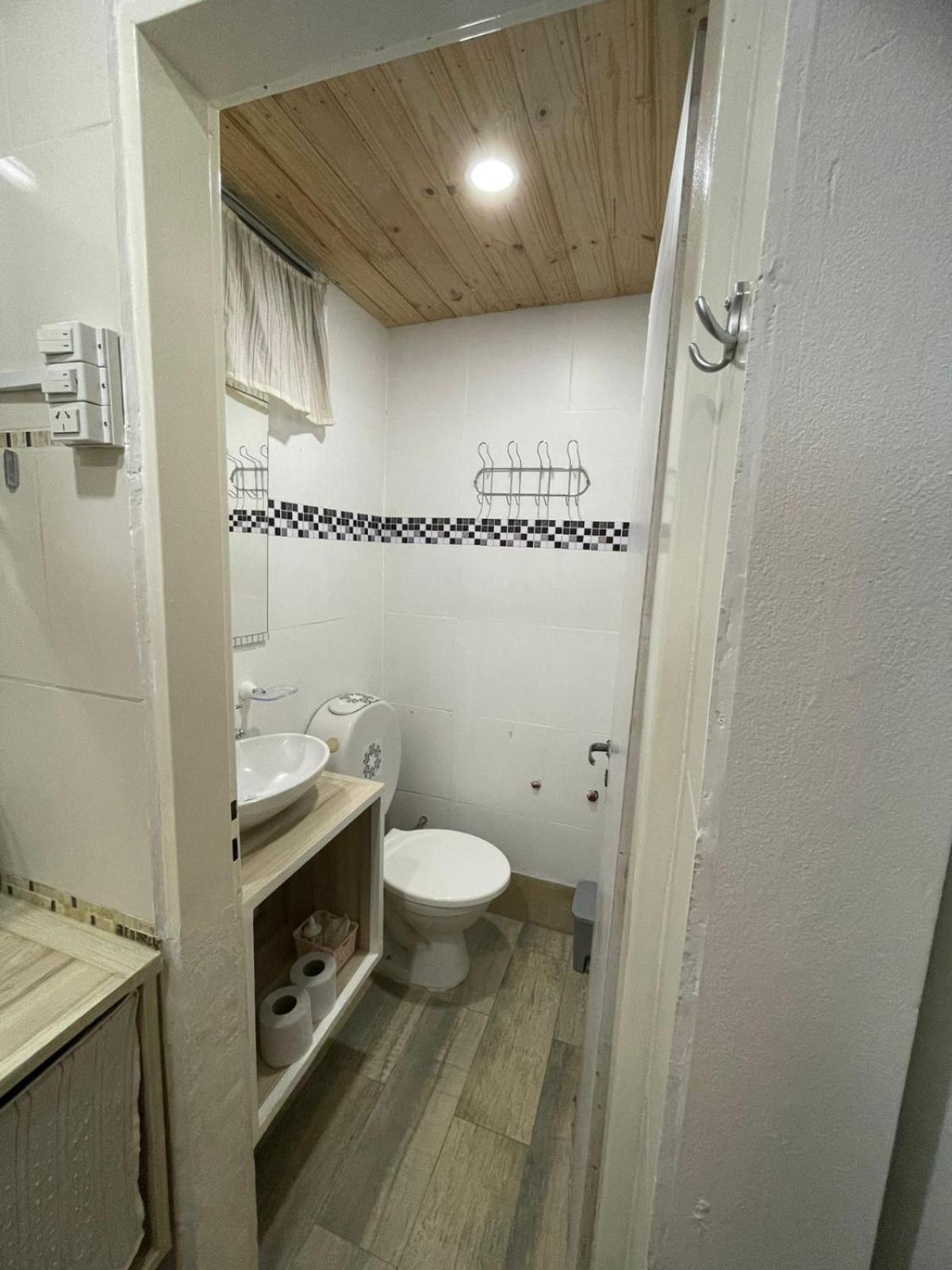 Ezeiza 2 Monoambiente Privado A 15 Minutos Del Aeropuerto Opcional Tranfer Desde Y Hacia El Aeropuerto De Ezeiza Las 24 Horas Pet Friendly Luaran gambar