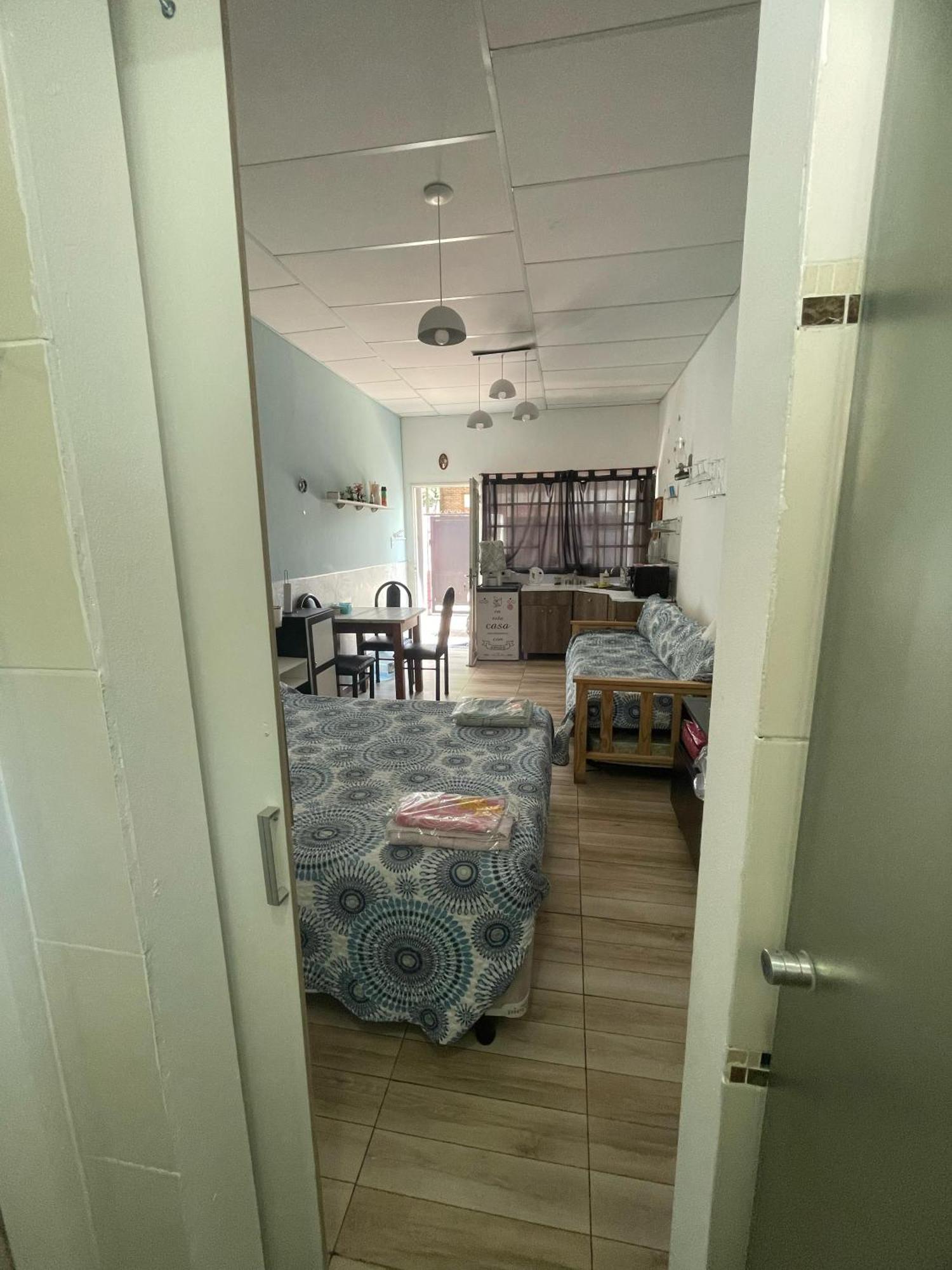 Ezeiza 2 Monoambiente Privado A 15 Minutos Del Aeropuerto Opcional Tranfer Desde Y Hacia El Aeropuerto De Ezeiza Las 24 Horas Pet Friendly Luaran gambar